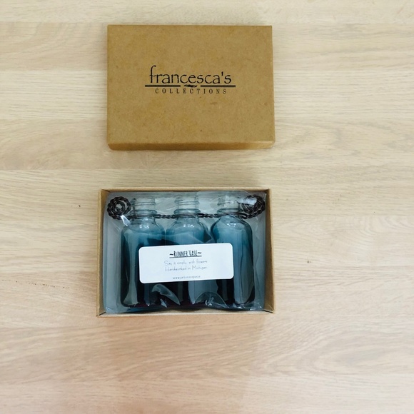 NWOT Francesco Blue Runner Vase (Set of Three) - Picture 5 of 7